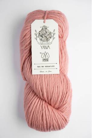 Yana - Rose Macaroon